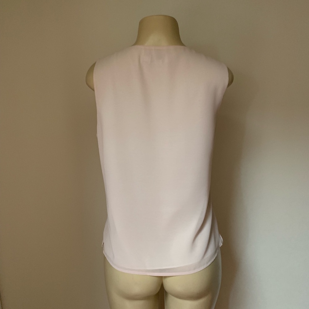 Tops - Picture 5 of 6